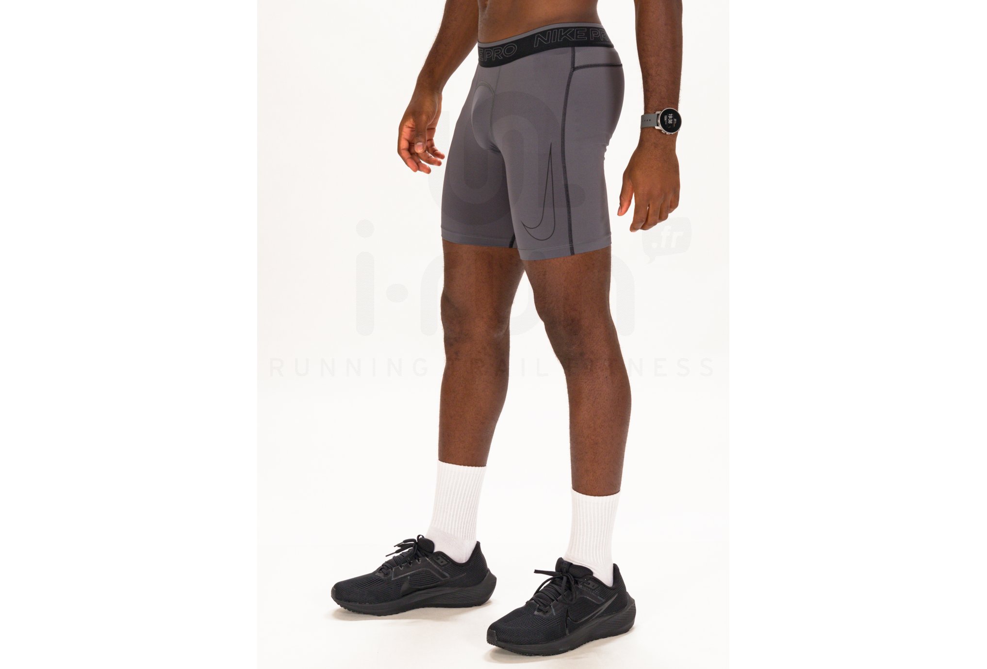 Nike Pro M