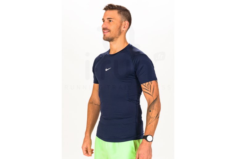 Nike Pro M