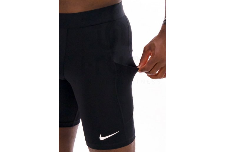 Nike Pro
