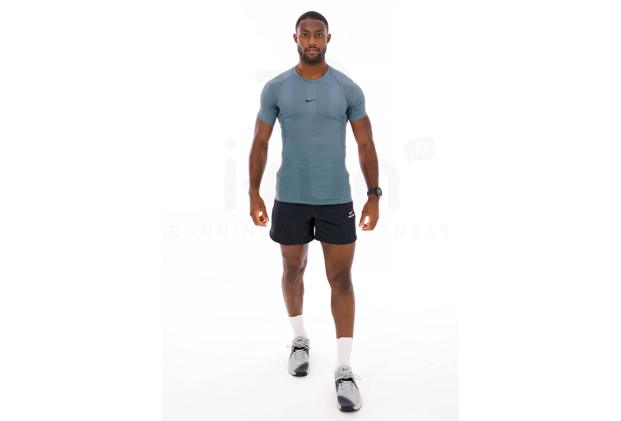 Nike Pro M