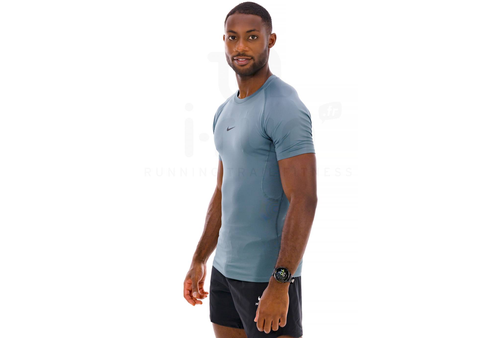 Nike Pro M
