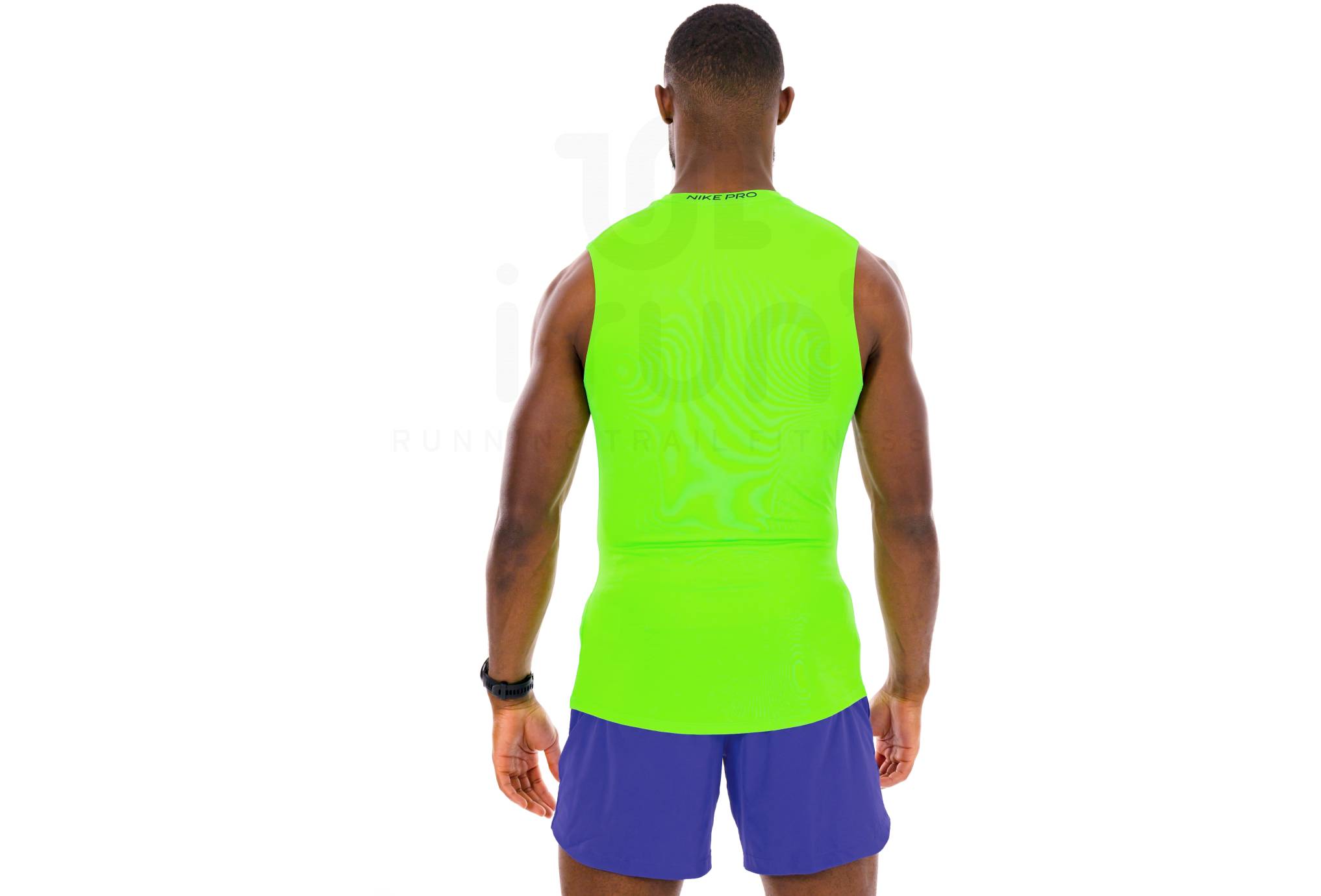 Nike Pro M