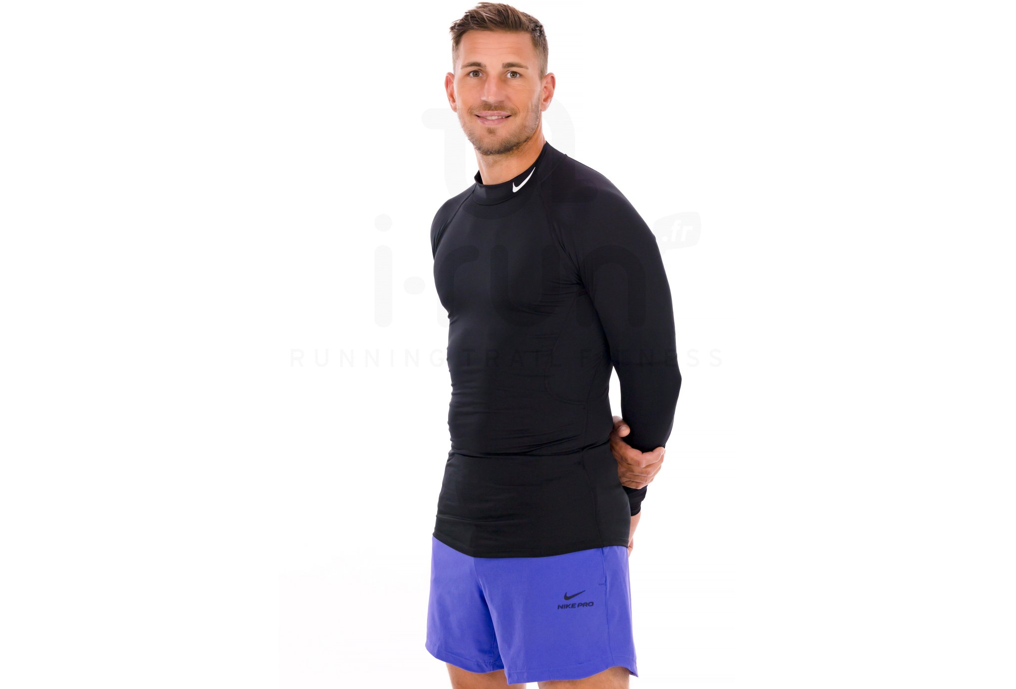 Nike Pro M