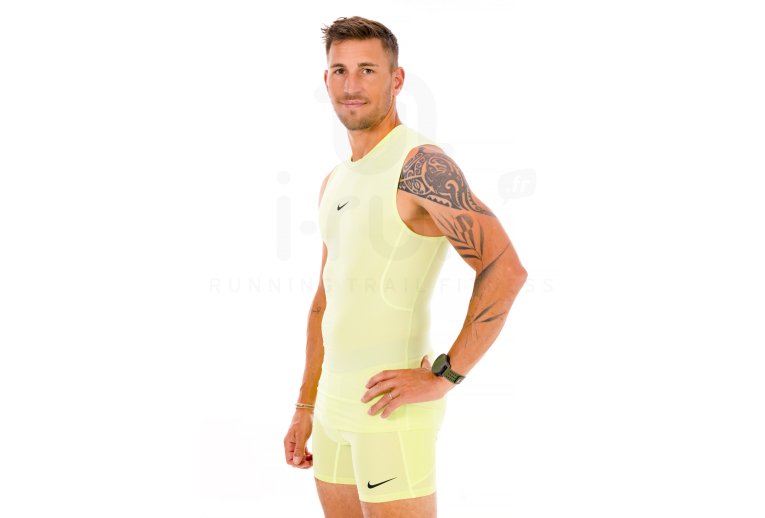 Nike Pro