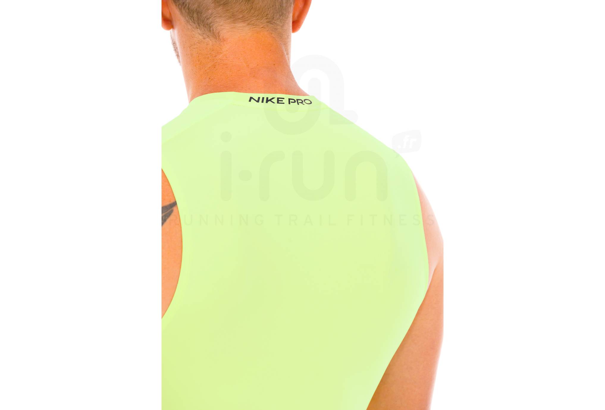 Nike Pro M
