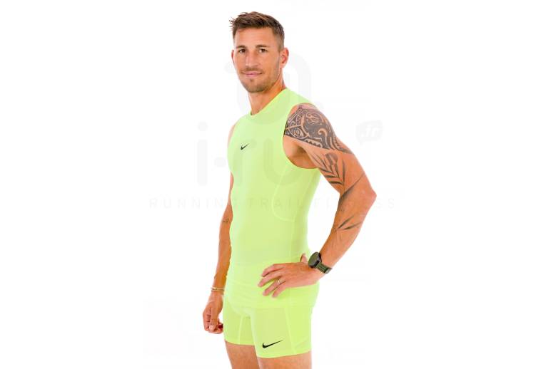 Nike Pro M