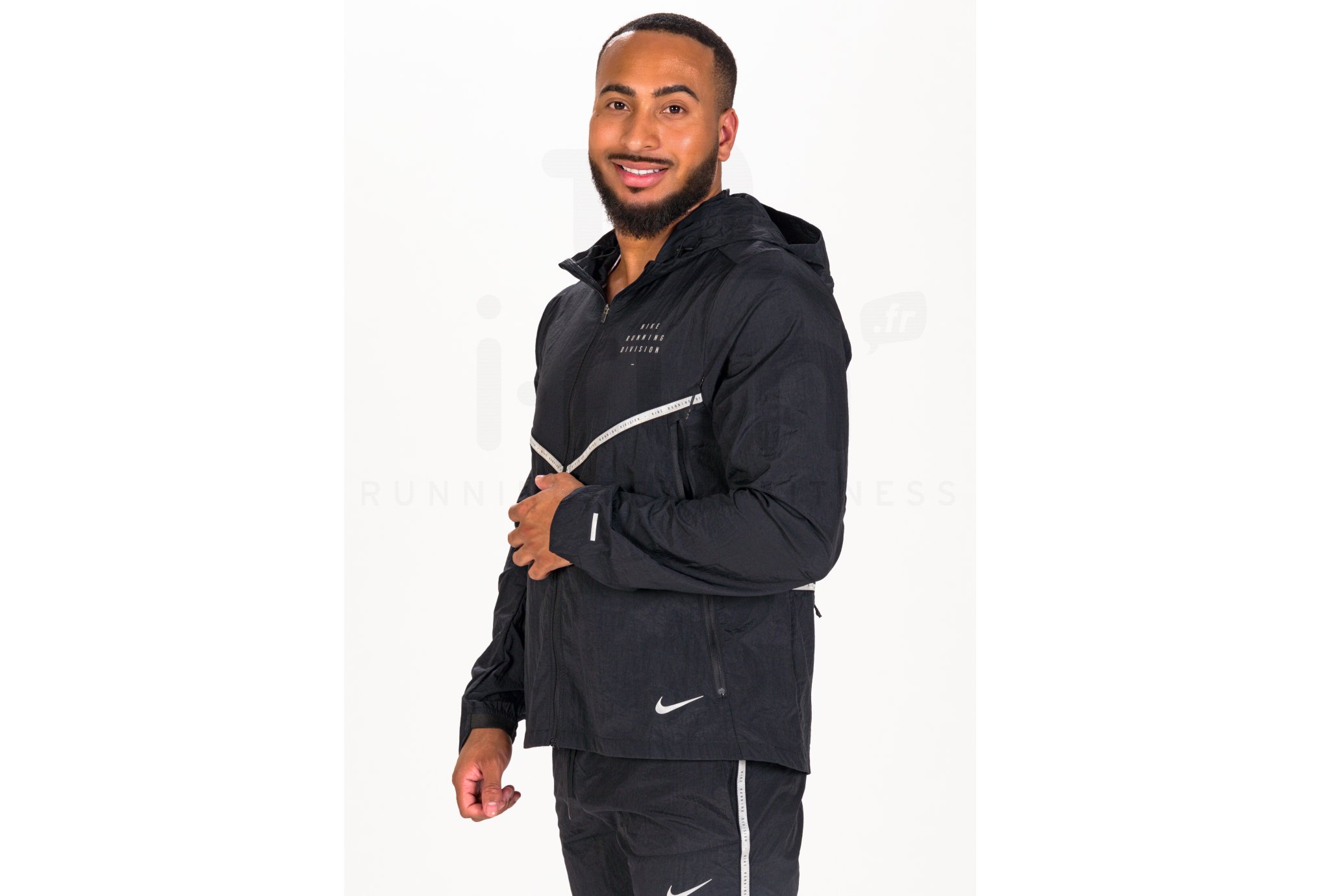 Nike Repel Run Division