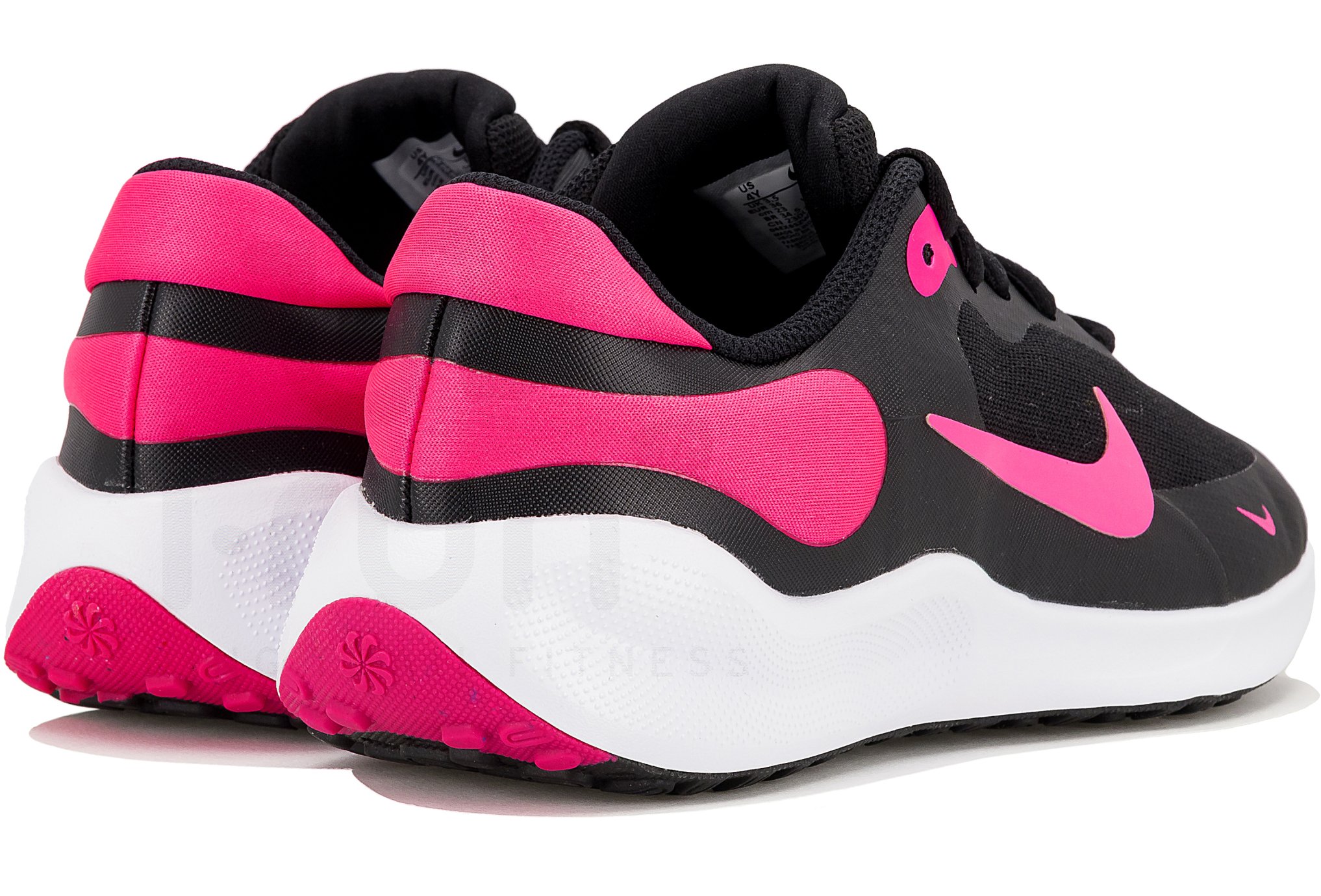 Nike Revolution 7