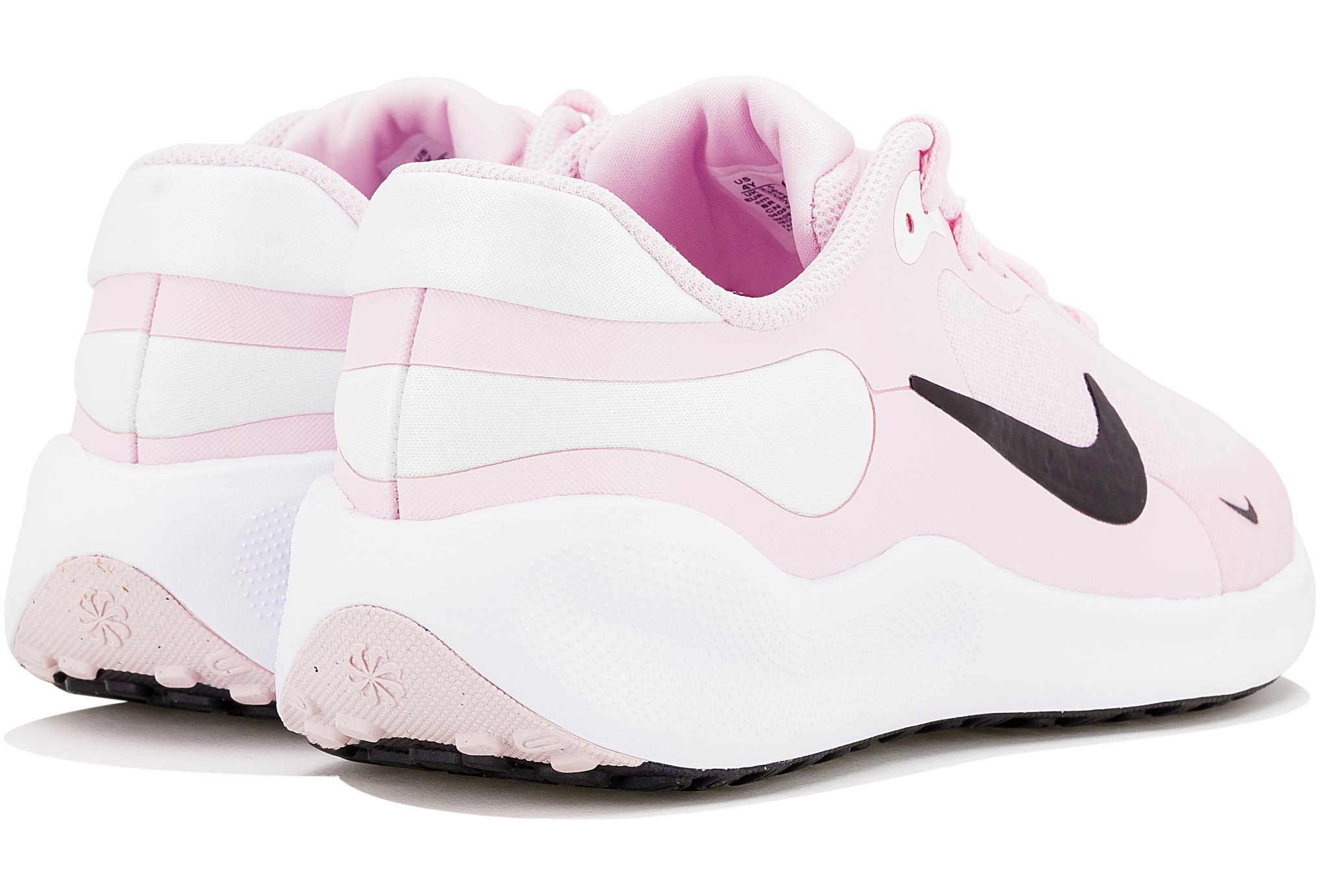 Nike Revolution 7