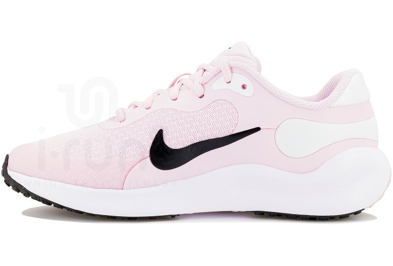 Nike Revolution 7