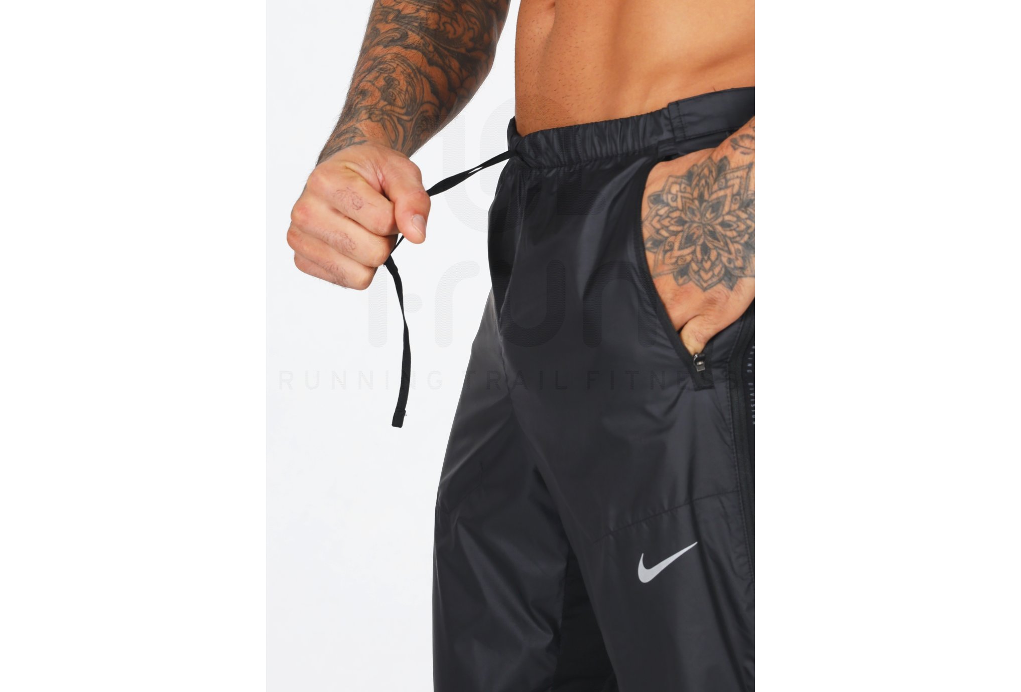 Nike Run Division Shield Phenom Herren