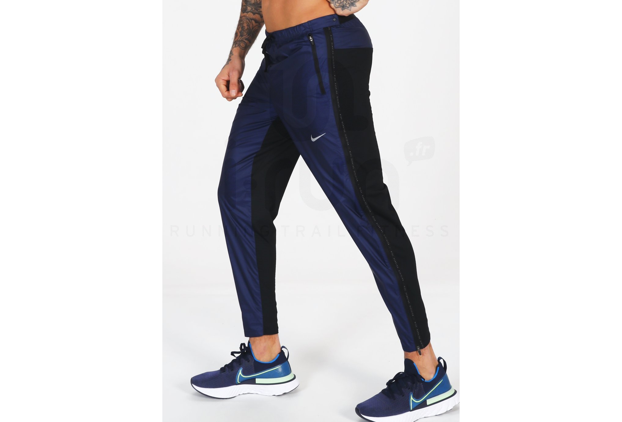 Nike Run Division Shield Phenom Herren