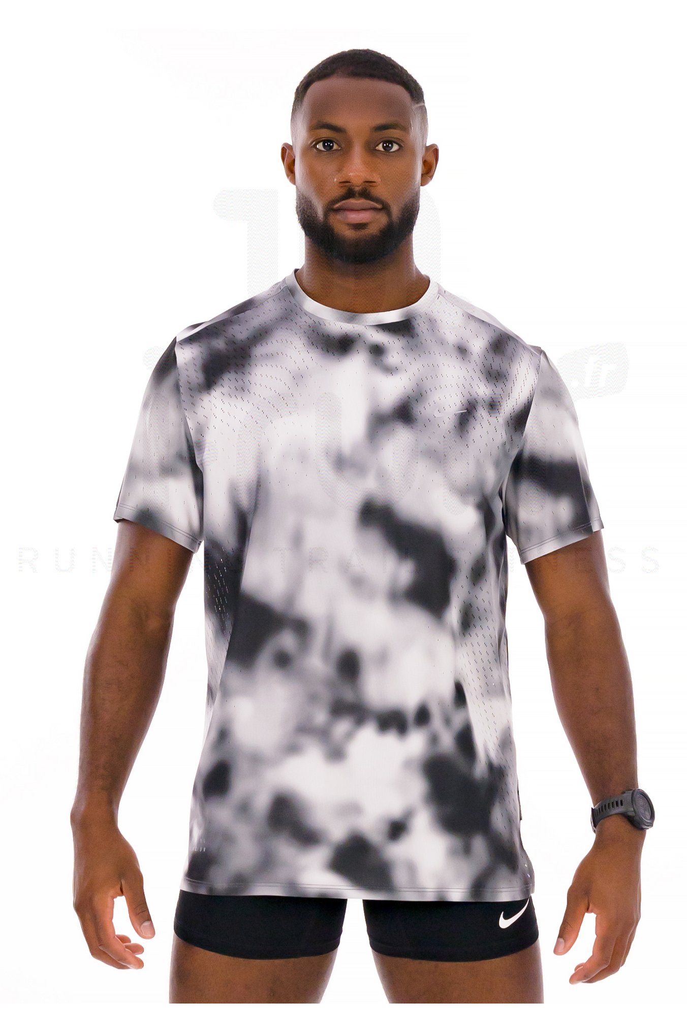 Nike Running Division Breathe Herren