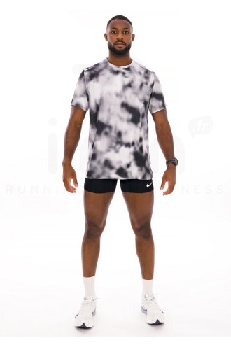 Nike Running Division Breathe 