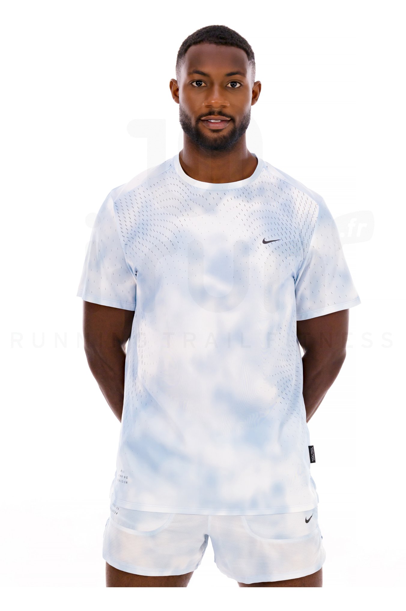 Nike Running Division Breathe Herren