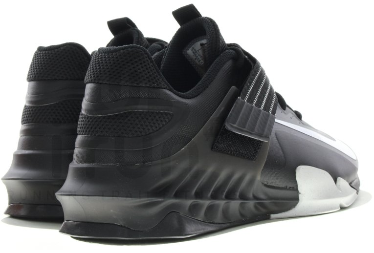 Nike Savaleos
