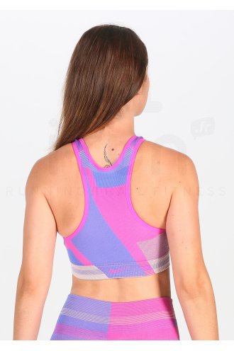 Nike Seamless Icon Clash 
