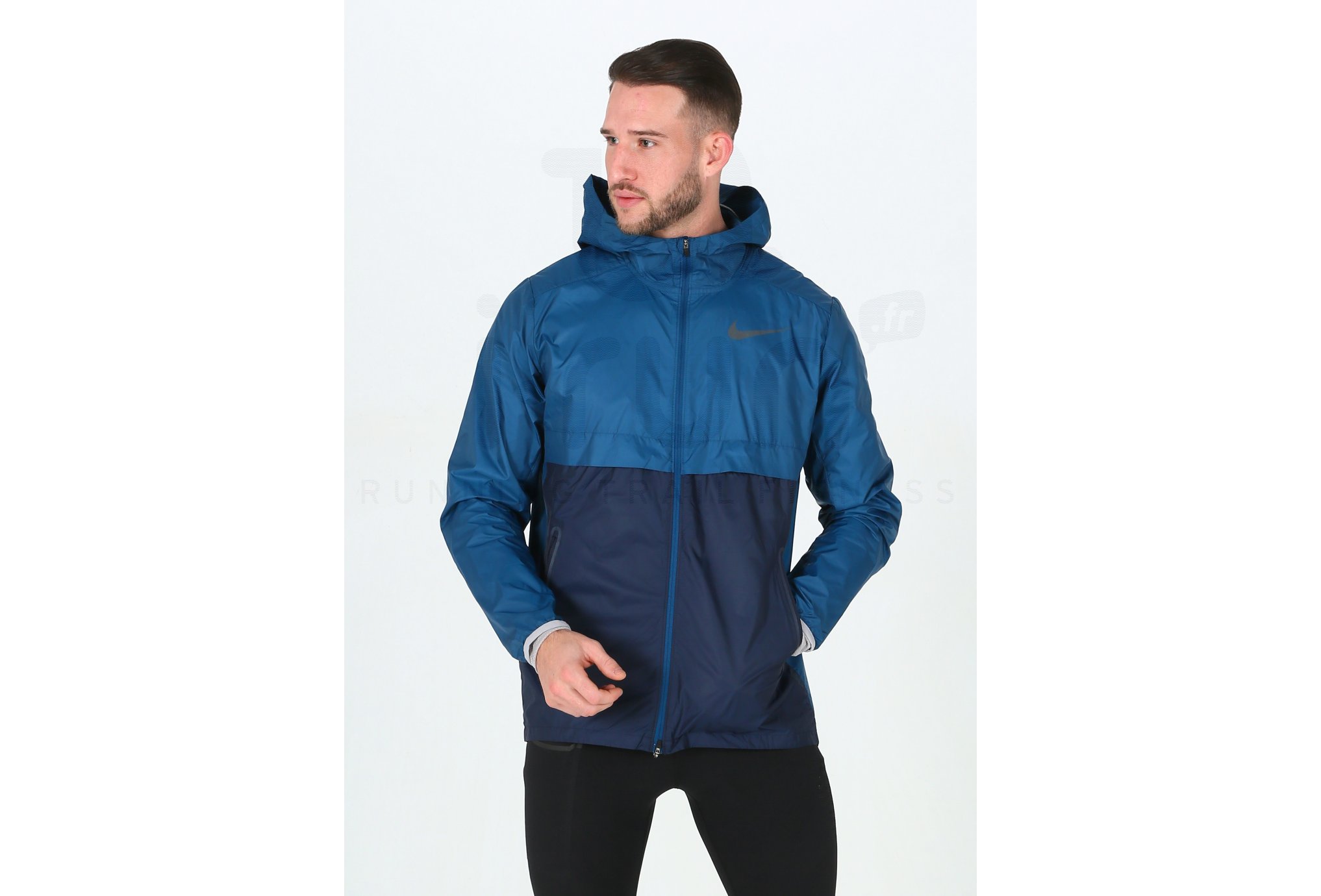 Nike Chaqueta Shield Jacket