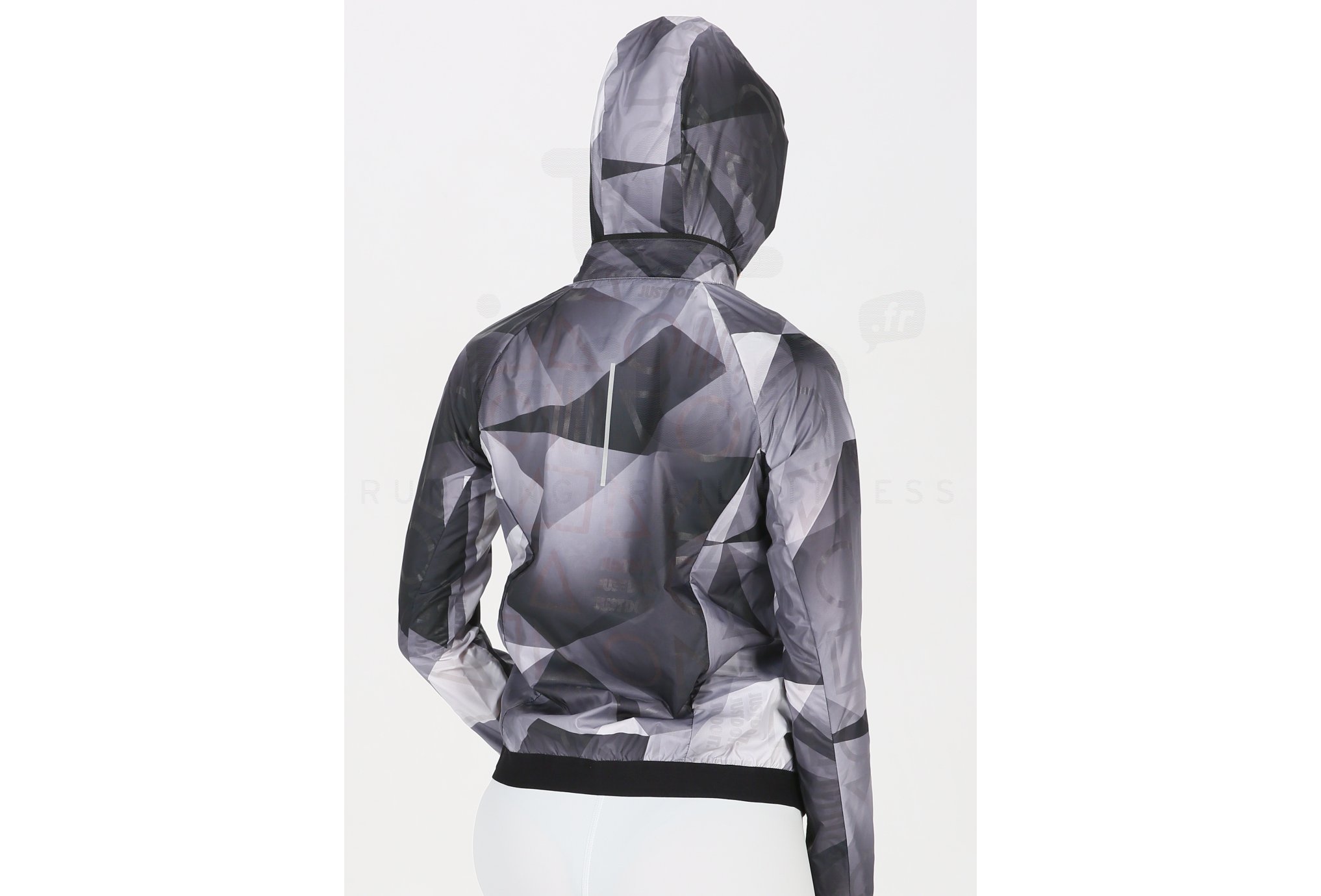 Nike Chaqueta Shield