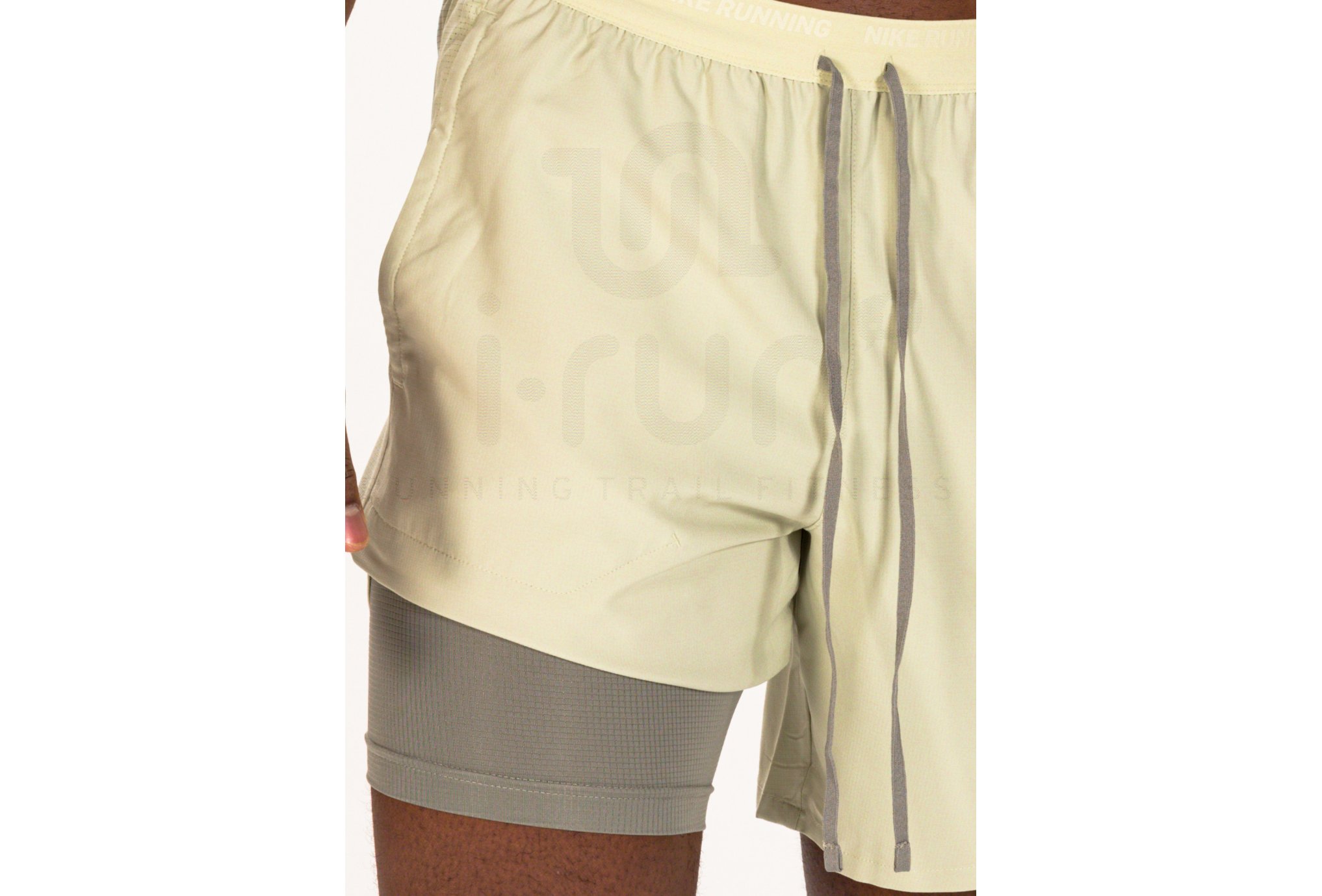 Nike pantal�n corto Stride 2 en 1