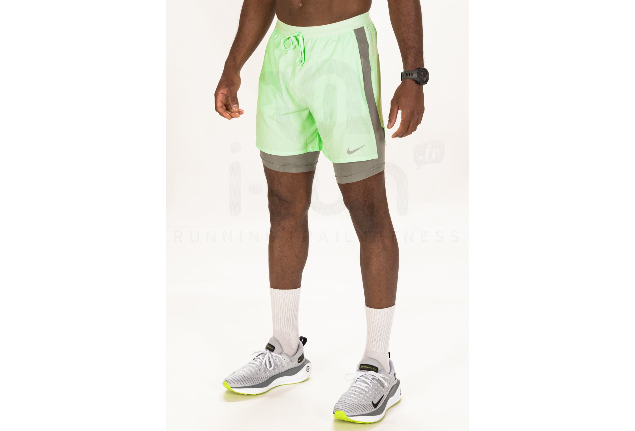 Nike Stride Hybrid M