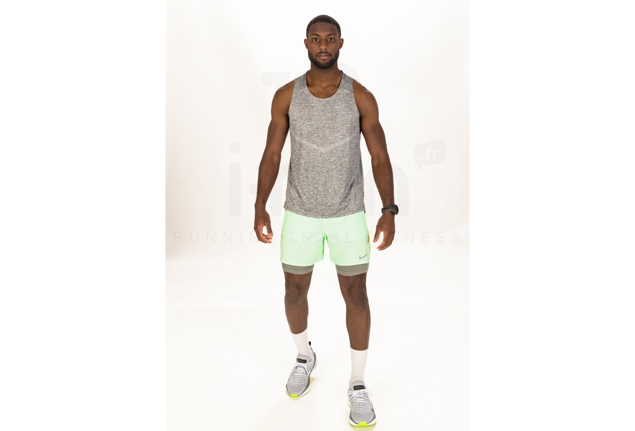 Nike Stride Hybrid M