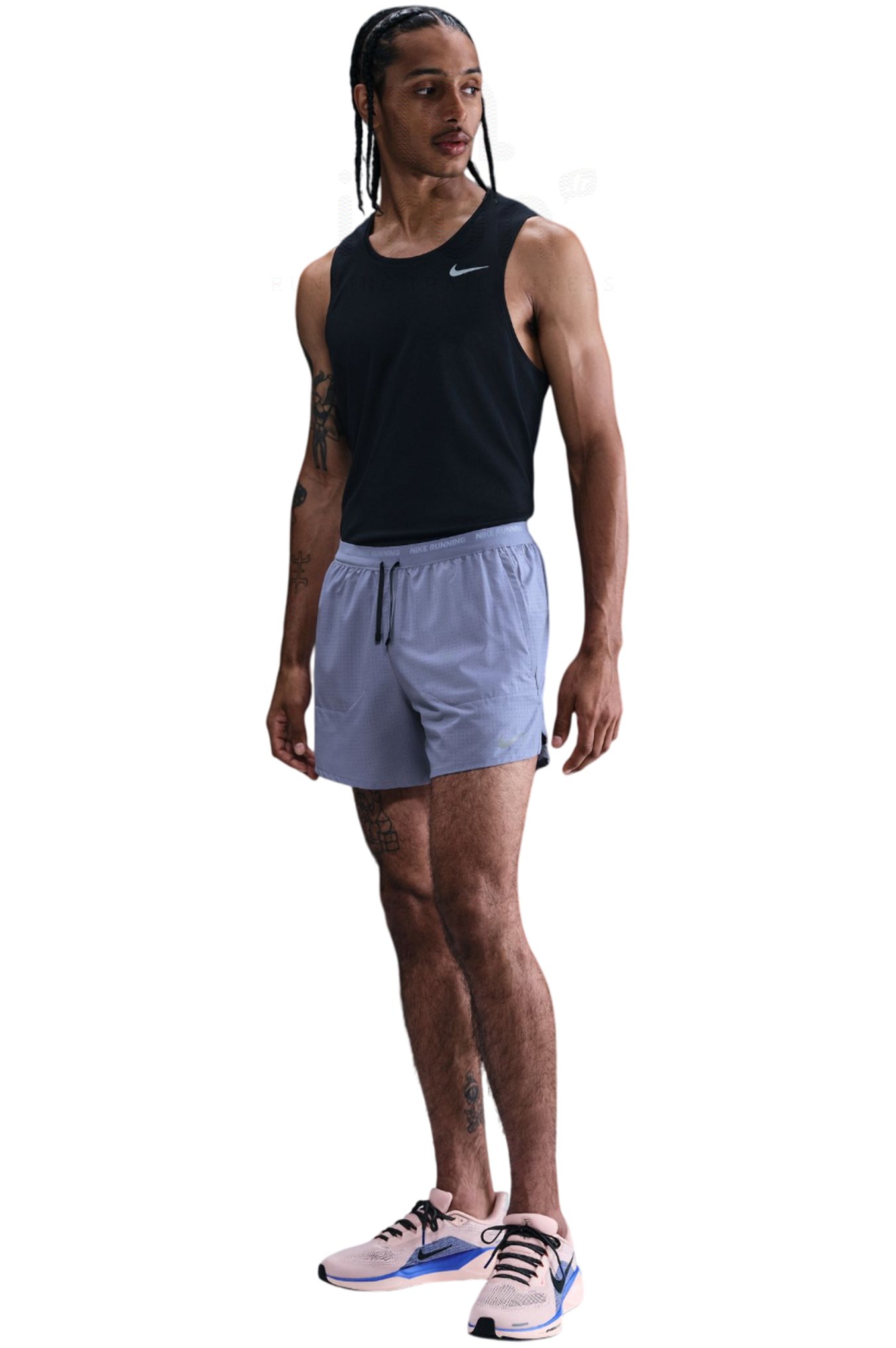 Nike Stride Perforated 