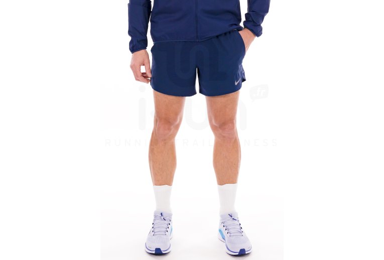 Nike Passada