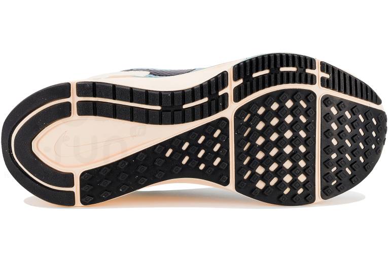 Nike Structure 25 W