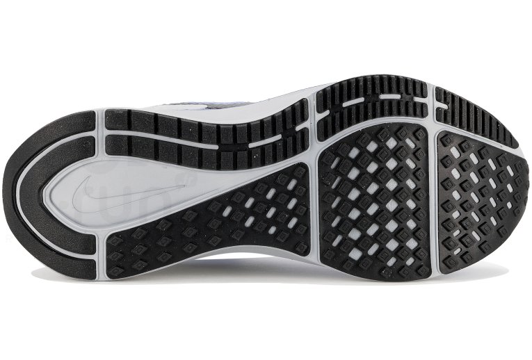 Nike Structure 25 