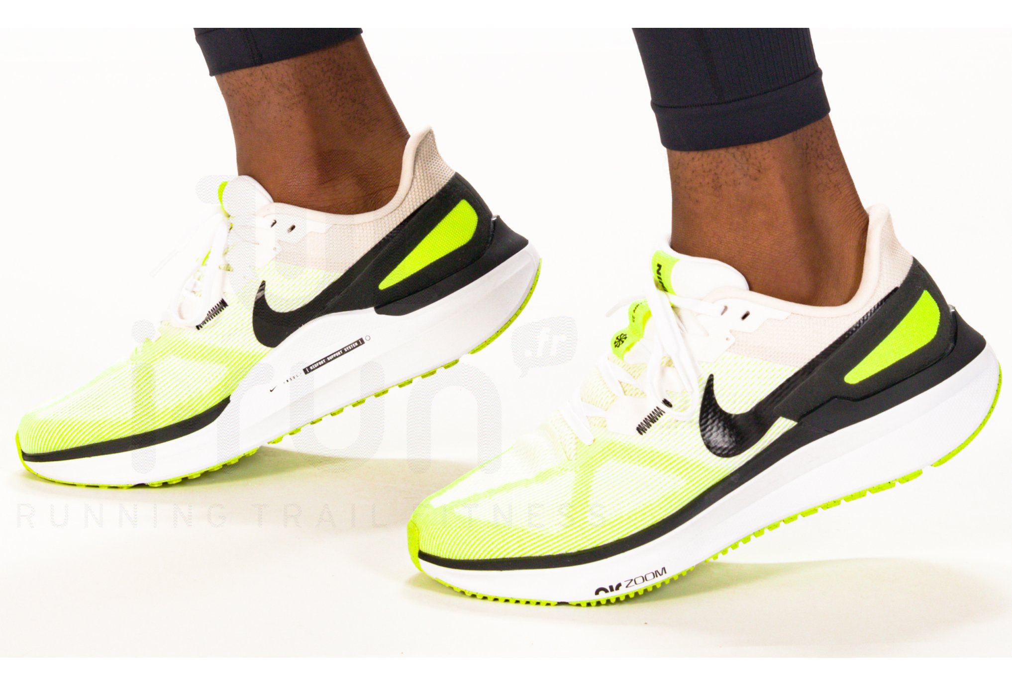 Nike Structure 25