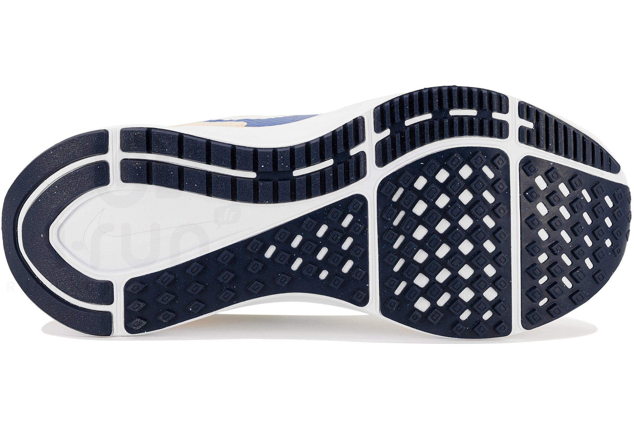 Nike Structure 25