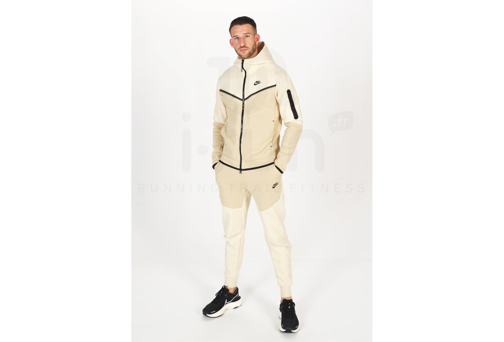 Nike chaqueta Tech Fleece