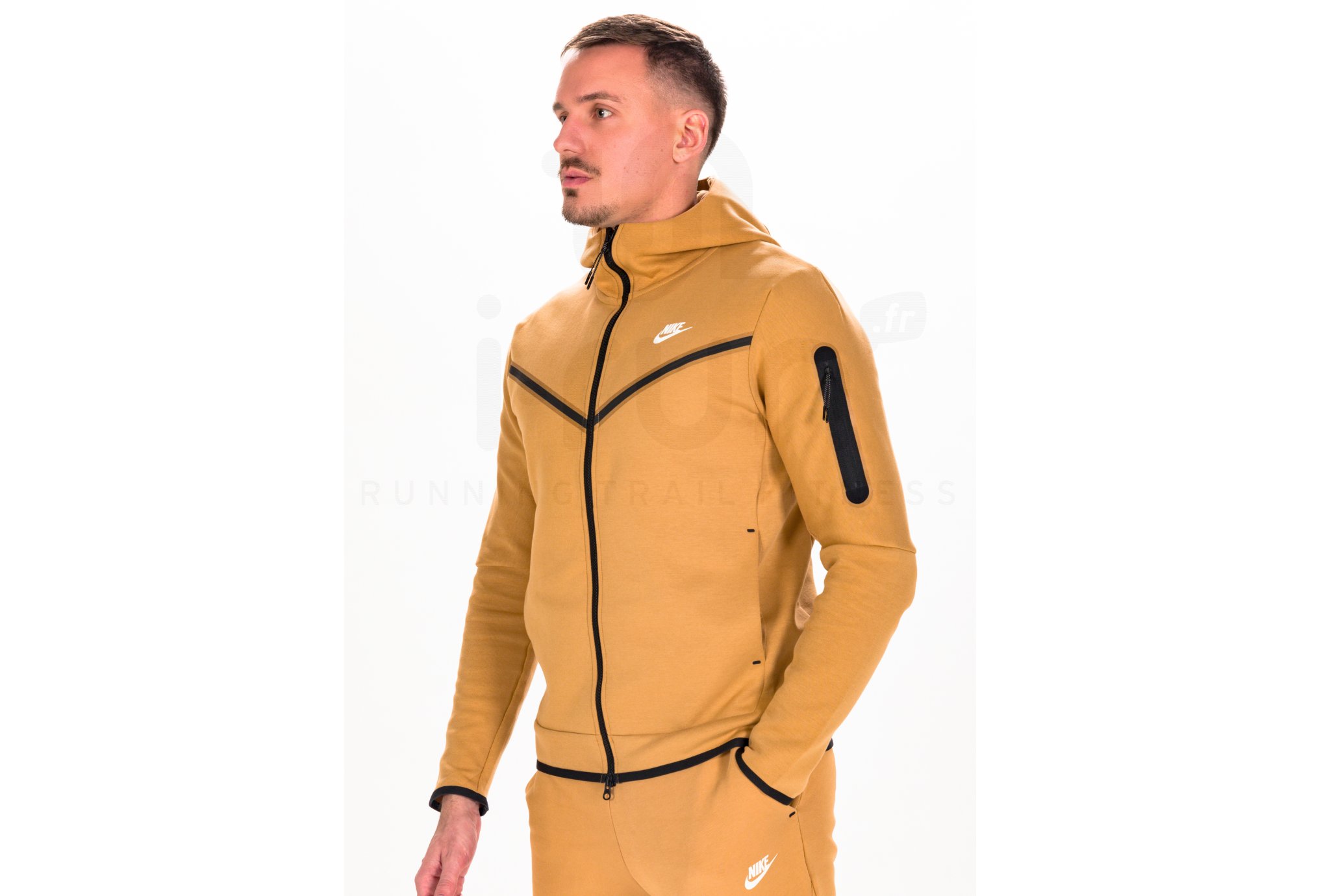 Nike Tech Fleece M