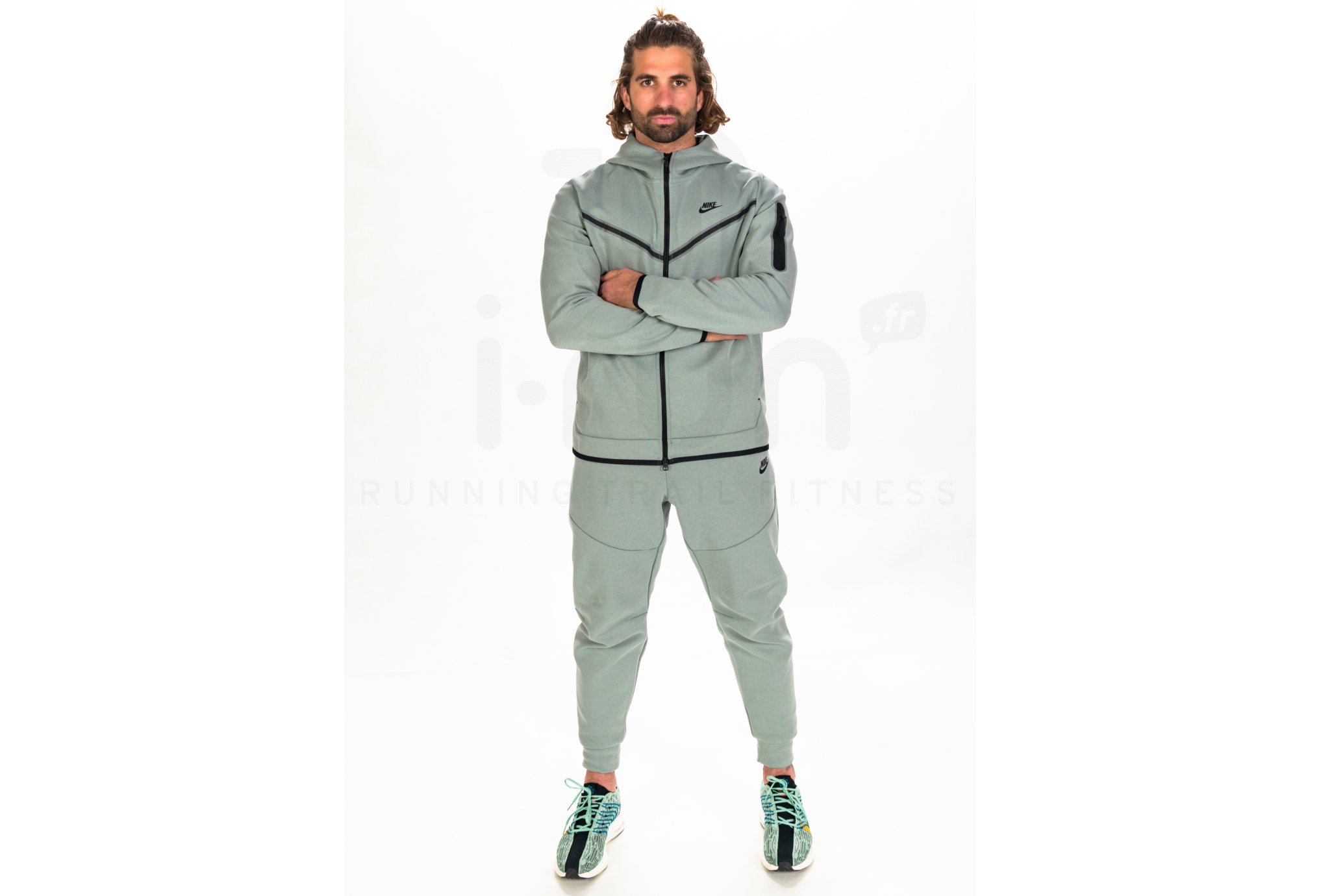 Nike Tech Fleece M