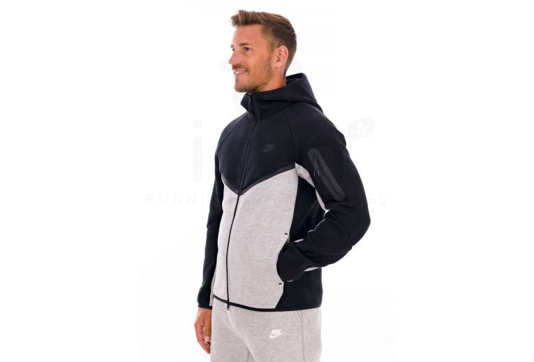 Nike Tech Windrunner