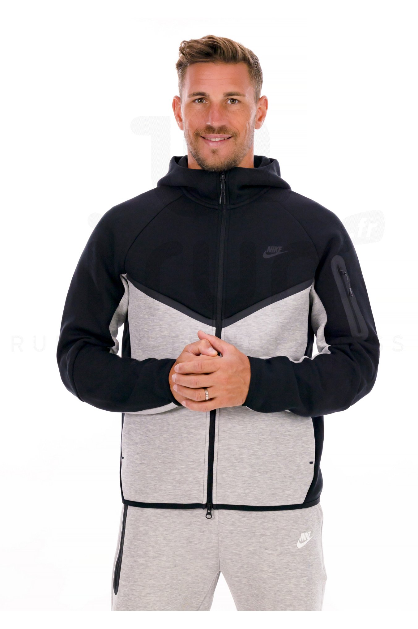 Nike Tech Windrunner
