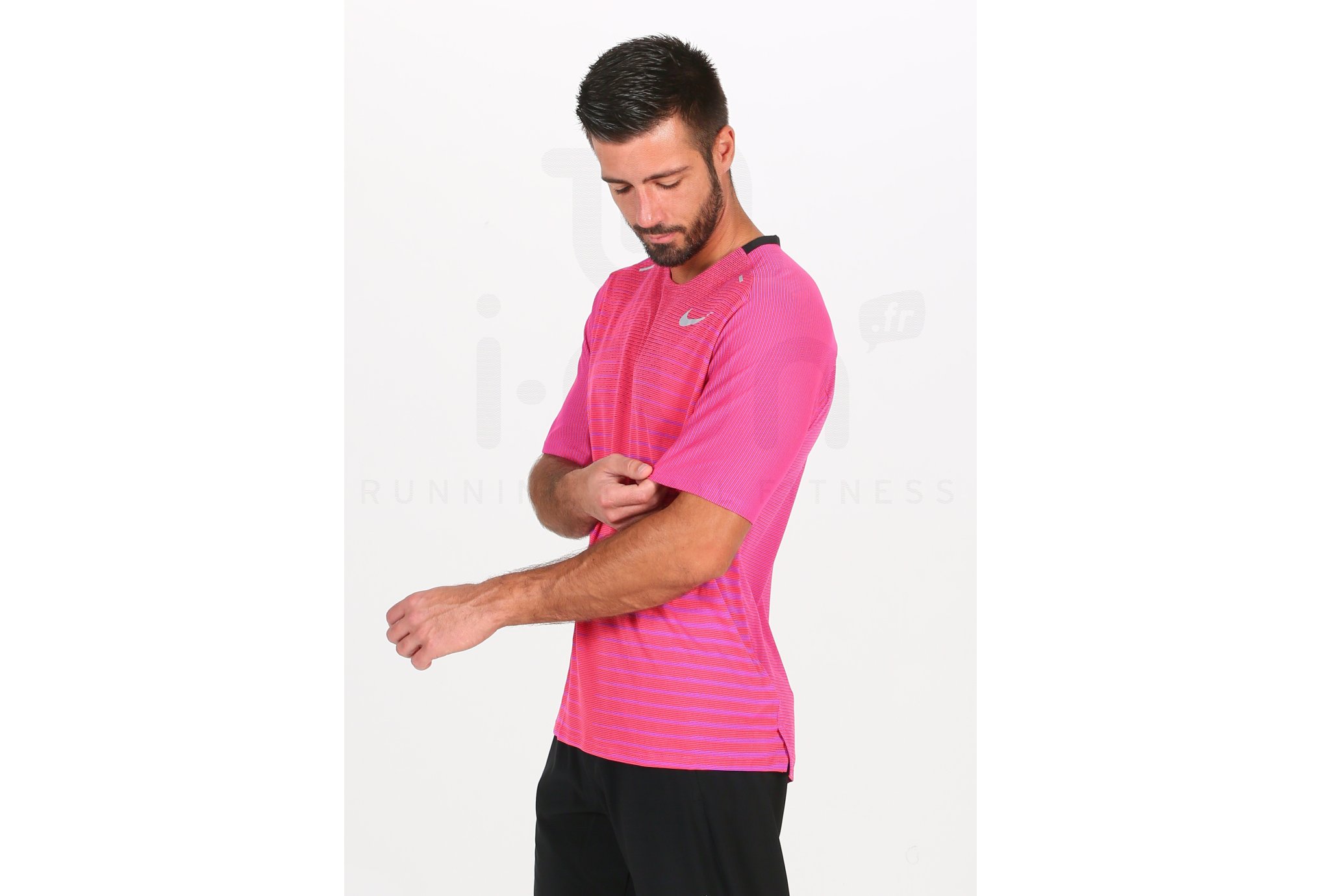 Nike camiseta manga corta TechKnit Future Fast