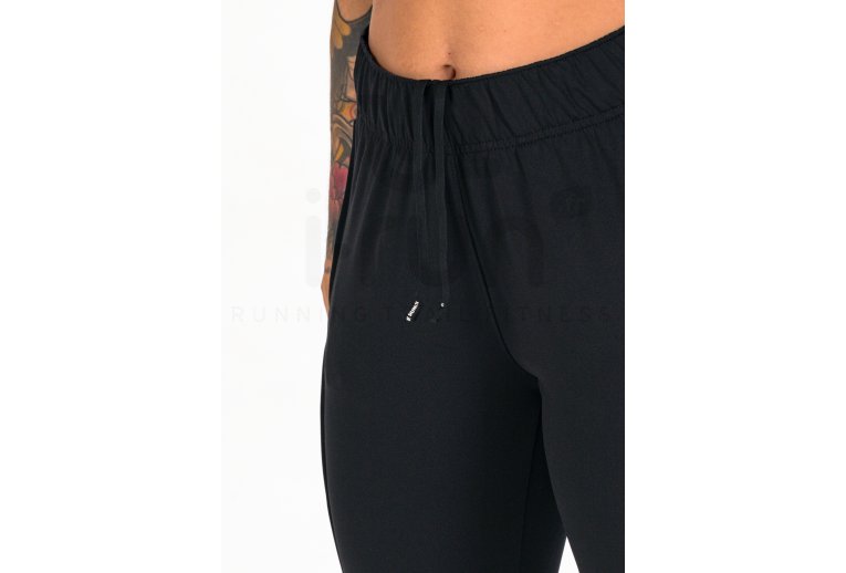 Nike Therma-FIT Essential W