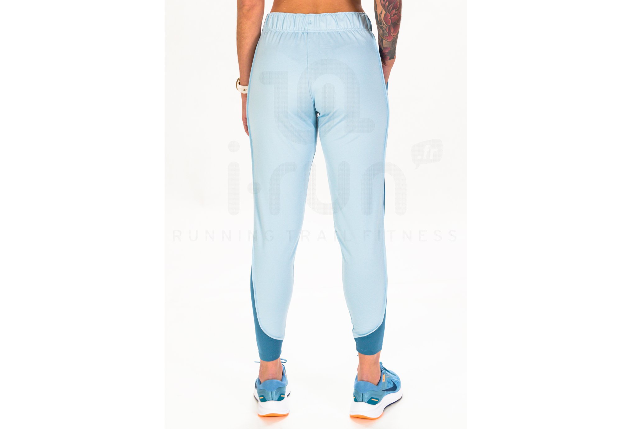 Nike Therma-FIT Essential Damen
