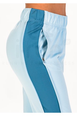 Nike Therma-FIT Essential W 