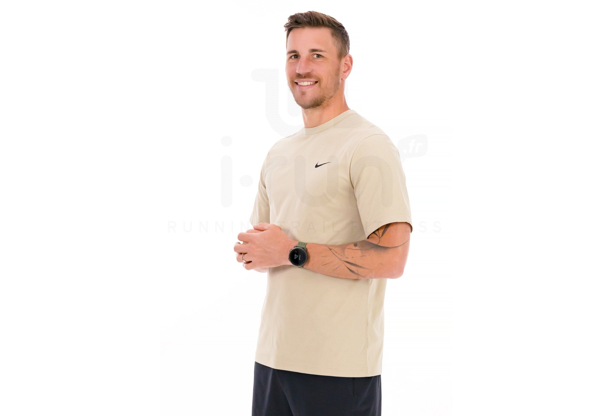 Nike camiseta manga corta UV Hyverse