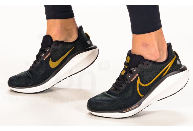 Nike Vomero 17