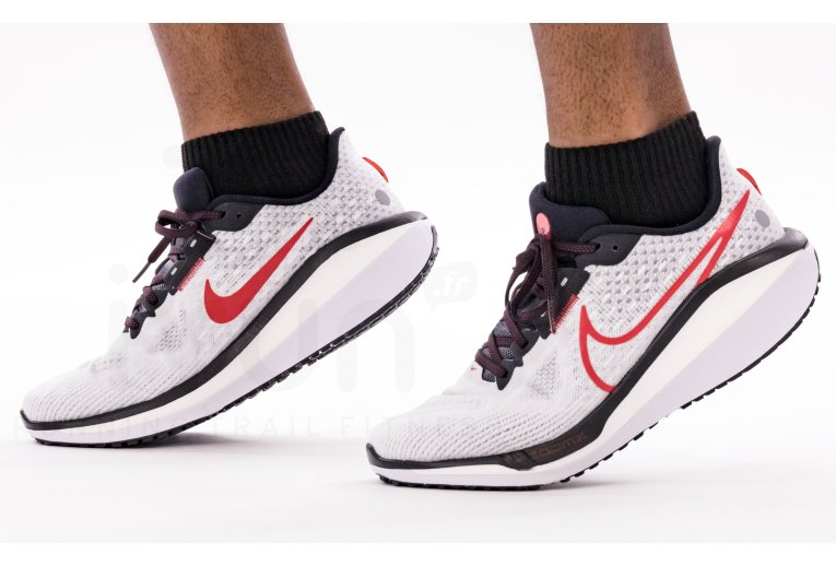 Nike Vomero 17