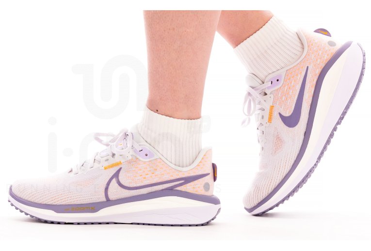Nike Vomero 17