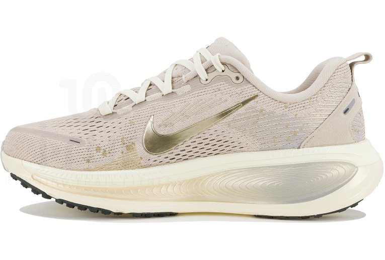 Nike Vomero 18 Light Within 2.0