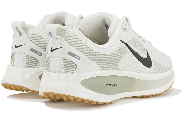 Nike Vomero 18 