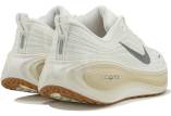 Nike Vomero Plus ESS