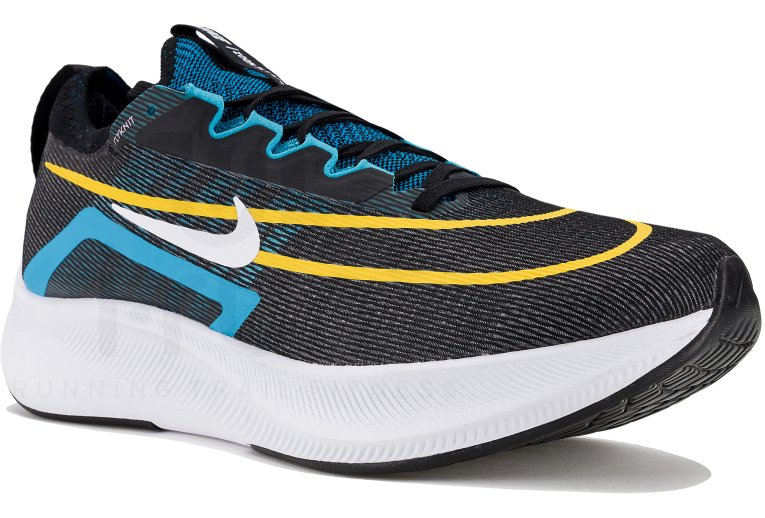 Nike Zoom Fly 4