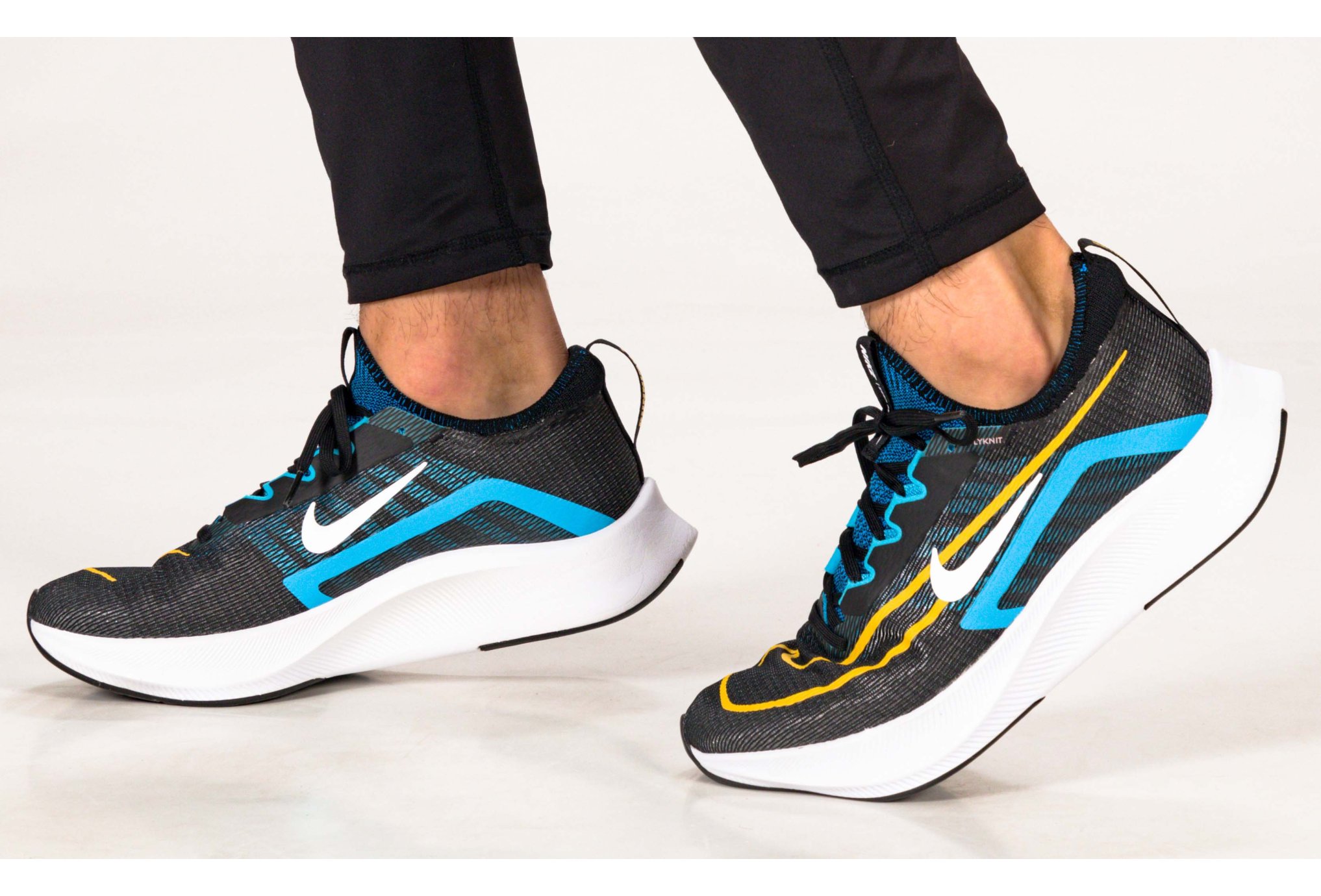Nike Zoom Fly 4